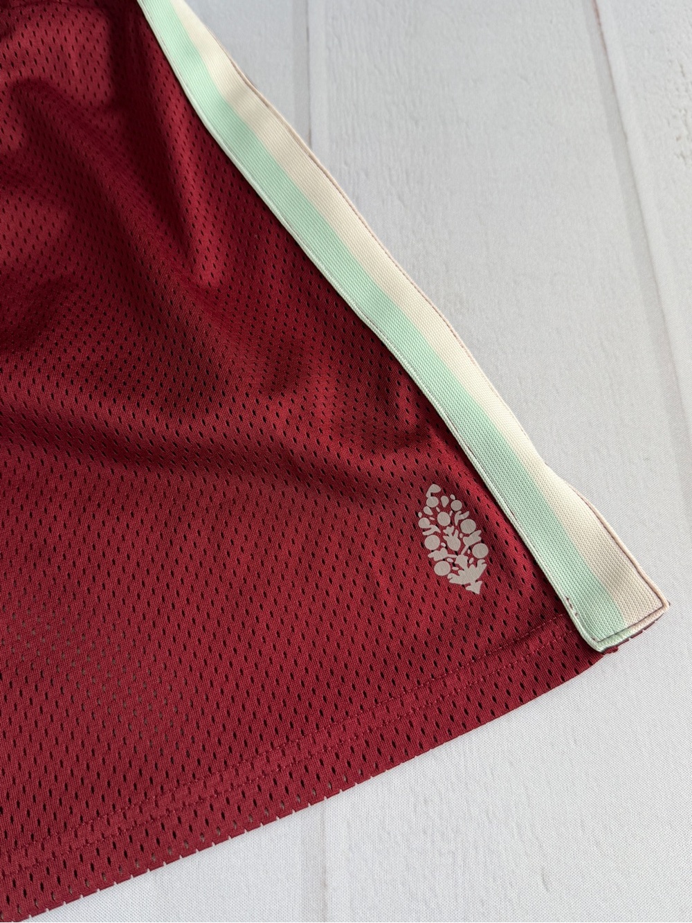 Free People Movement Mesh Athletic Running Shorts Burgundy White Stripe XS NWOT - Picture 3 of 8